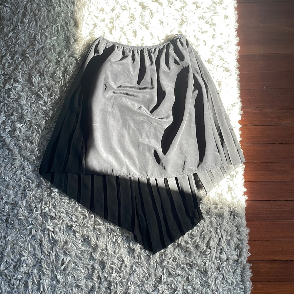 Cute black mini skirt
